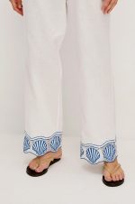 Shell-Patterned Loose Trousers