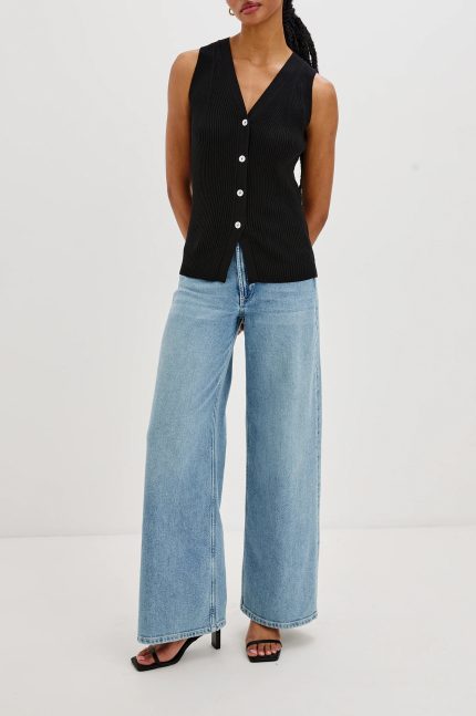 V-Neck Knitted Buttoned Vest