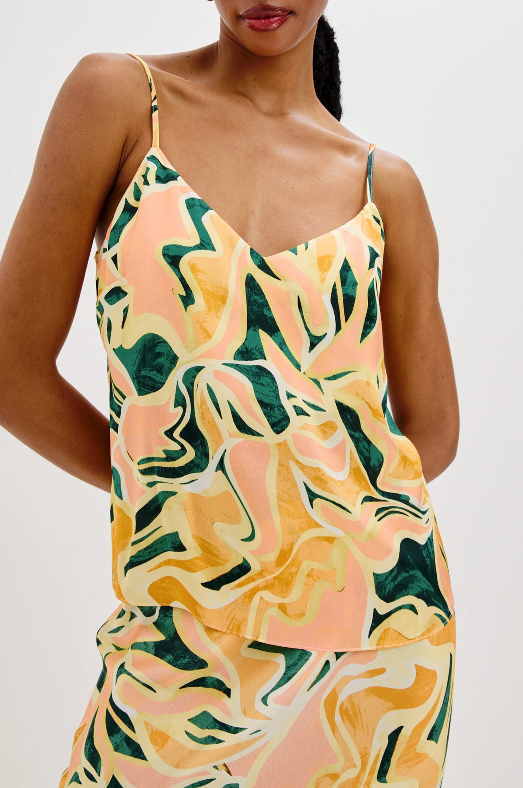 cb82701a91af55134254545b7eddf04ac3ad25c8 V-Neck Beachwear-Style Women's Tank Top